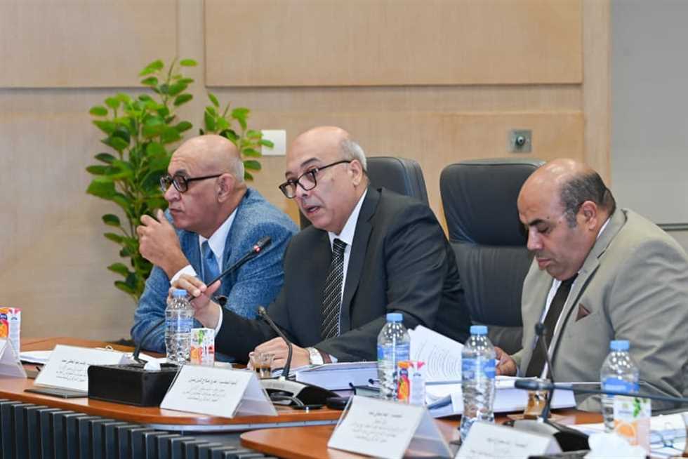 وزير الري يترأس اجتماع الجمعية العامة للشركة القابضة: « 13 مليون جنيه أرباح في 2024»