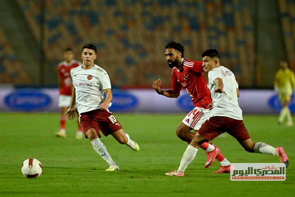 نجم المقاولون السابق: الأهلي لديه أزمة في «أوضة اللبس».. وسيراميكا تعود على الخسارة أمام «الأحمر»