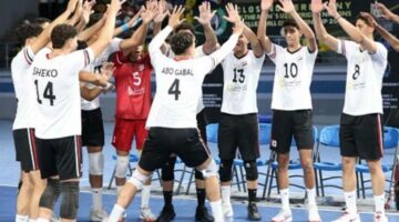 وزير الرياضة يهنيء منتخب الكرة الطائرة للشباب بعد فوزه بلقب أفريقيا والتأهل لبطولة العالم