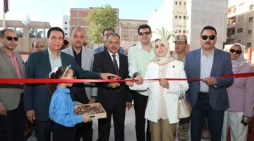 محافظ الشرقية يفتتح مدرسة النصر الابتدائية ويُشارك التلاميذ طابور الصباح