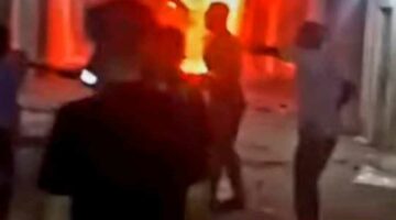 حريق هائل بورشة نجارة في الإسكندرية.. والدفع بسيارات إطفاء إضافية (صور)