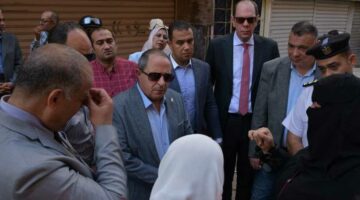«المحافظ قفشهم بيجيبوا عيش».. القصة الكاملة لتسرب 5 طالبات من مدرسة ببورسعيد (فيديو)