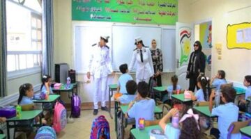 بمناسبة بدء العام الدراسى.. «الداخلية» تصطحب أبناء الشهداء إلى مدارسهم (صور )
