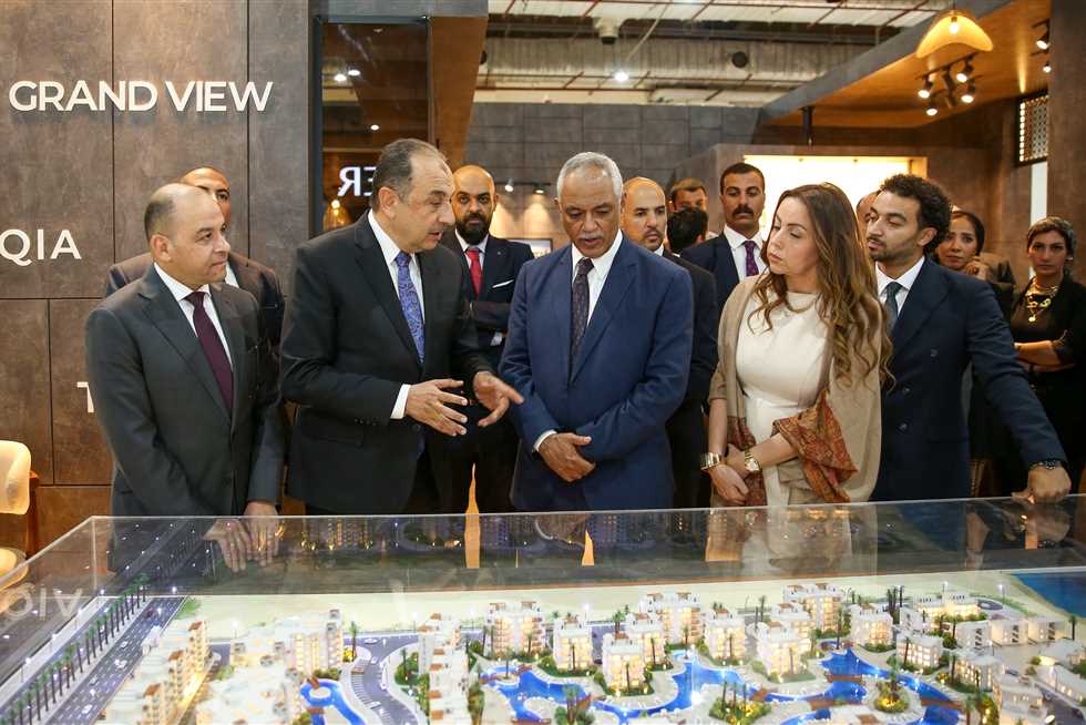 «شيمي»: مشروعات «قطاع الأعمال» العقارية شريك في خطط التنمية العمرانية المستدامة