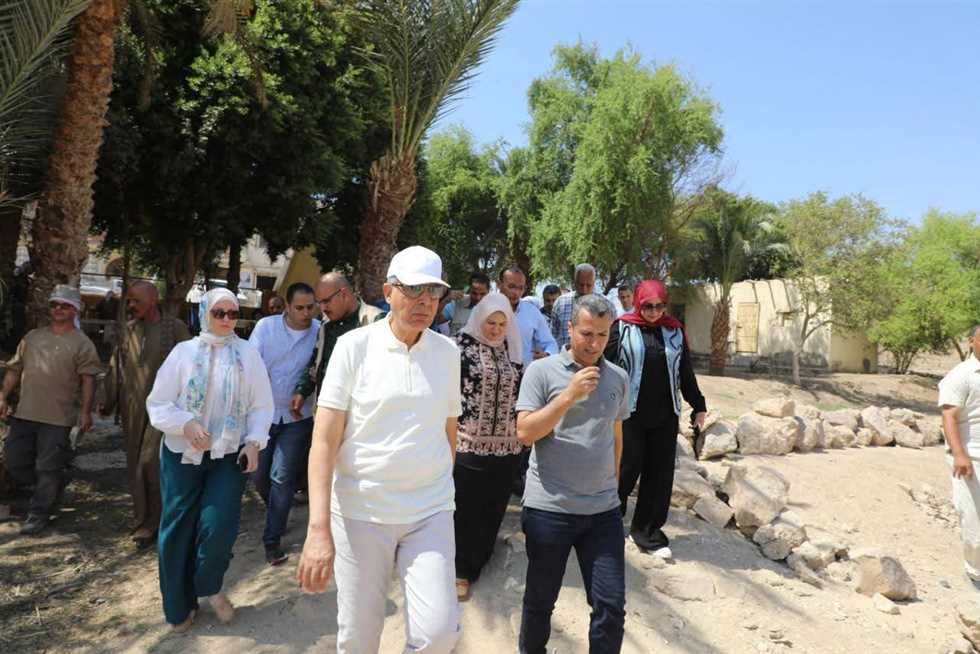 في اليوم العالمي للسياحة.. محافظ المنيا يتفقد أعمال البعثة الأجنبية المشتركة بمنطقة زاوية سلطان