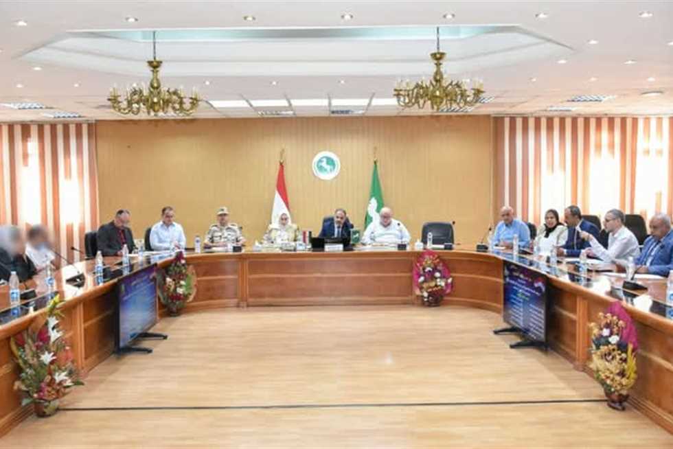 توجيهات بتقديم المساعدات اللازمة لأسر من الأولى بالرعاية في الشرقية