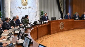 رئيس الوزراء يتابع تنفيذ توصيات اللجنة الاستشارية للتنمية العمرانية