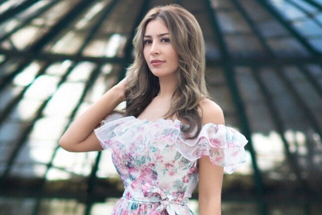 ألبوم من 10 أغنيات.. جنات تتصدر التريند بسبب «ألوم على مين»