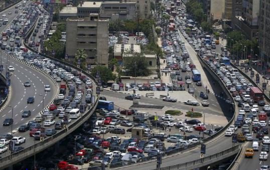 أول أيام الدراسة.. كثافات مرورية بطرق ومحاور القاهرة والجيزة