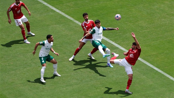 أول رد من مدرب بالميراس البرازيلي على تدريب الأهلي