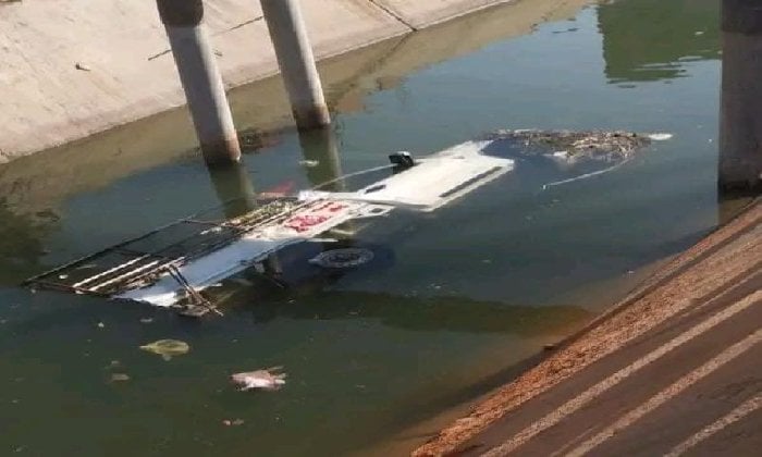 إصابة 7 أشخاص في حادث انقلاب سيارة ربع نقل بترعة بالشرقية