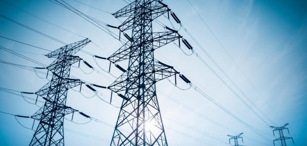 إعداد قائمة سوداء بأسماء المصانع السارقة للكهرباء