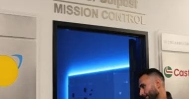 استعدادات مركز التحكم فى مهمة المركبة القمرية التابعة لـ Lunar Outpost.. صور