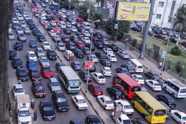 اعرف طريقك.. كثافات متحركة بطرق ومحاور القاهرة والجيزة