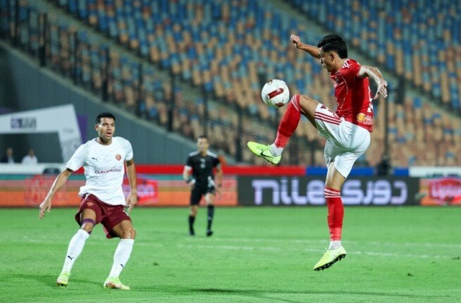 الأهلي يطالب اتحاد الكرة بالتحقيق مع حكم «الفيديو» في مباراة سيراميكا كليوباترا