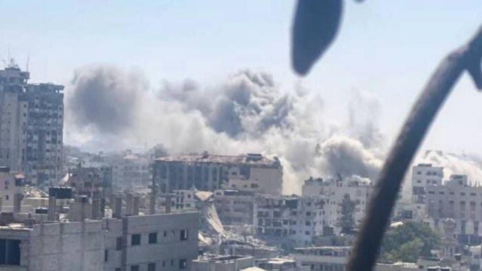 الاحتلال الإسرائيلي ينسف برج السوسي في مدينة غزة
