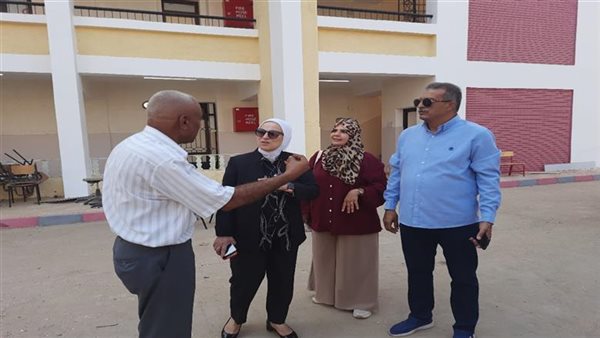 «التعليم» تتابع استعدادات الدراسة في السلام والنزهة.. وتصدر توجيهات هامة