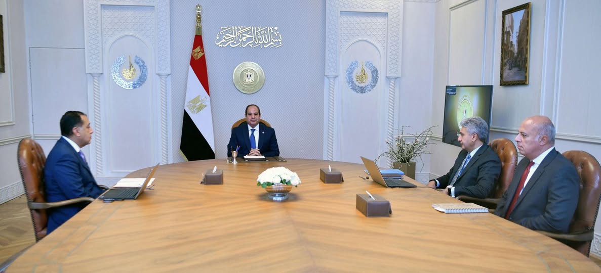 السيسي يترأس اجتماعًا لمتابعة استعدادات افتتاح المتحف المصري الكبير وتطوير القطاع السياحي