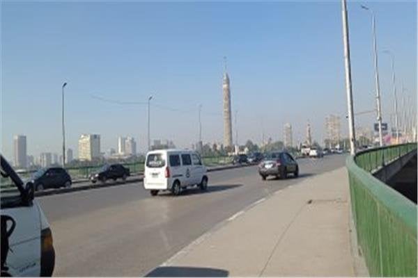 الشوارع فاضية.. انتظام حركة المرور على طرق ومحاور القاهرة والجيزة
