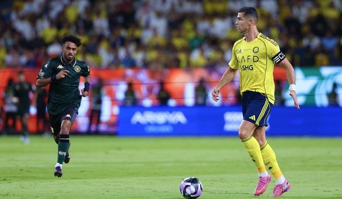 النصر يتصدر الدوري السعودي بفوز جديد على الخلود