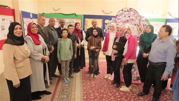 بختام الأنشطة الصيفية للصحافة.. "فضل" يتفقد أجنحة معرض تنمية القدرات الصحفية