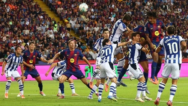 برشلونة يقبل هدية أتلتيكو ويخطف صدارة الدوري الإسباني من ريال مدريد