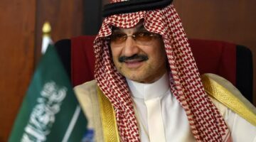 بلومبرج: الوليد بن طلال يجري مشاورات مع “السيادي السعودي” للاستحواذ على نادي الهلال