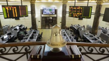 بورصة مصر تفاوض شركات عالمية لإدخال نظام تداول جديد للمشتقات المالية.. الحكومة تثبت أسعار بيع الكهرباء منعًا لضغوط تضخمية جديدة