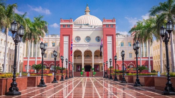 بيان توضيحي من الجامعة البريطانية في مصر بشأن منحها الدكتواره الفخرية