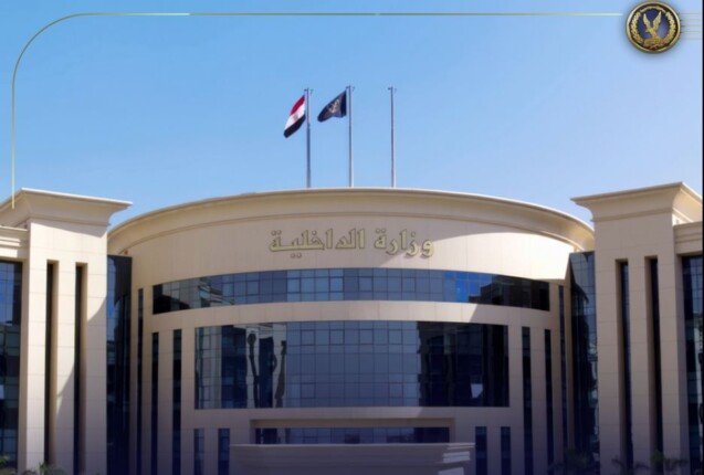 تسابقا على الطريق وأصيب أحدهما.. ضبط قائدي نقل بتهمة السير برعونة بالبحيرة| فيديو
