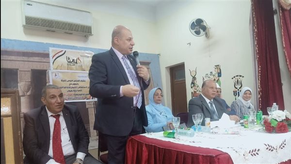«تعليم قنا» تُنظم لقاءً تعريفيًا بنظام «البكالوريا» بمدرسة الدكتور يوسف الثانوية
