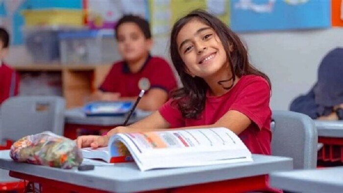 تفاصيل مناهج المستوى الرفيع في المدارس الرسمية لغات والمتميزة للعام الدراسي الجديد