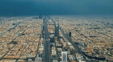 توقعات بتسارع نمو الاقتصاد السعودي وتبني الحكومة سياسة إنفاق أكثر تحفظًا