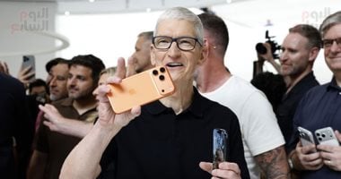 تيم كوك يكشف سر بطارية iPhone Air رغم نحافته القياسية