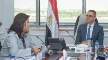 حسن الخطيب: الربط بين الاستثمار والتجارة ركيزتين أساسيتين لتعزيز التنمية الاقتصادية