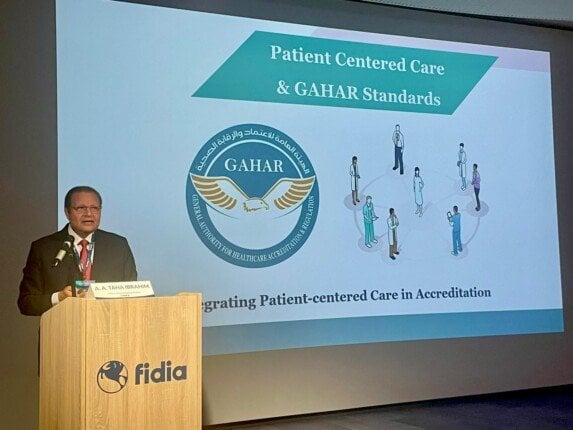 رئيس الاعتماد والرقابة يستعرض التجربة المصرية في إدارة الجروح والقرح المزمنة خلال مؤتمر دولي بإيطاليا