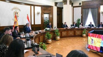 رئيس الوزراء يستقبل ملك أسبانيا بمقر الحكومة