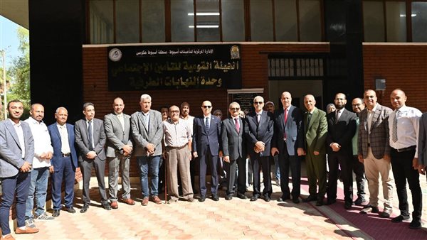 رئيس جامعة أسيوط: وحدة النهايات الطرفية بالجامعة إضافة نوعية لتسهيل الخدمات التأمينية