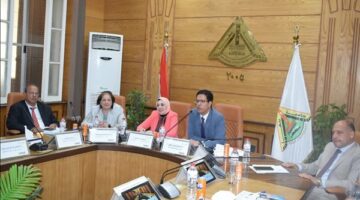 رئيس جامعة بنها يستعرض الاستعدادات النهائية للعام الدراسي الجديد