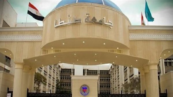 رئيس جامعة طنطا يشهد حفل تخرج الدفعة الـ 11 من برنامج بكالوريوس الصيدلة الإكلينيكية