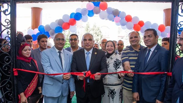 رئيس جامعة طنطا يفتتح أعمال التطوير والتجديدات بكلية علوم الرياضة