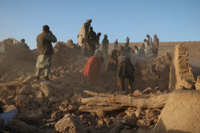 زلزال يضرب ولاية كونار الأفغانية ويسفر عن مصرع وإصابة 750 شخصًا
