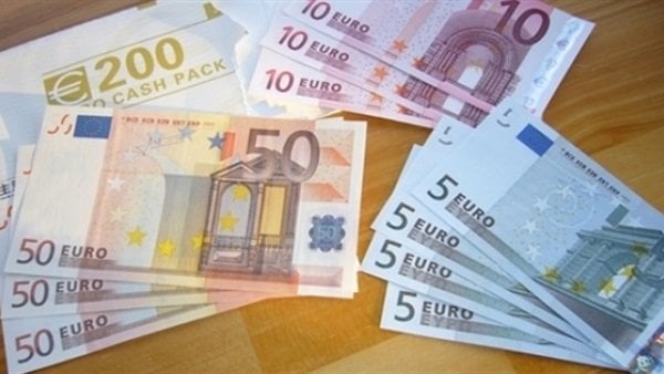سعر اليورو مقابل الجنيه المصري اليوم الإثنين 22 سبتمبر 2025 بيعًا وشراءً