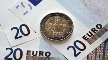 سعر اليورو مقابل الجنيه اليوم الاثنين 15 سبتمبر 2025