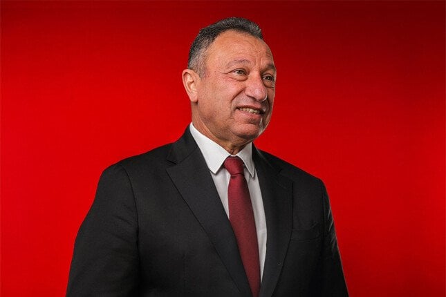 سيف زاهر: الخطيب يؤدي مناسك العمرة يوم الجمعة المقبلة