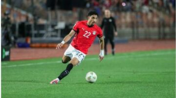 طبيب المنتخب يكشف حجم إصابة عمر مرموش أمام بوركينا فاسو