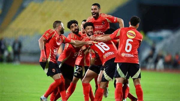 طلب عاجل من نجم الأهلي إلى حسام حسن قبل مباراة مصر وبوركينا فاسو