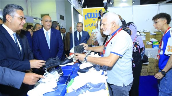 عاجل| أسعار الكشاكيل والشنط والمستلزمات المدرسية بمعرض "أهلًا مدارس" الرئيسي