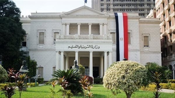 عاجل| أول رد من "التعليم" بشأن واقعة اتهام مدير مدارس بالتحرش بإحدى الطالبات بالقليوبية