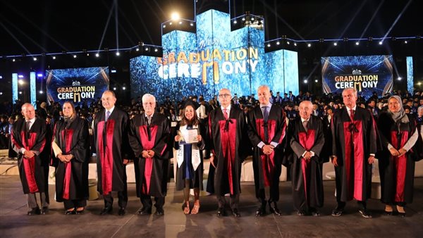 عاجل.. وزيرا التعليم العالي وقطاع الأعمال يشهدان حفل تخرج الدفعة 71 بكلية الهندسة جامعة عين شمس